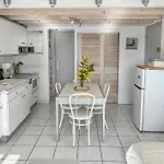 Apartment Sejour Bord De T3 Avec Piscine & Parking