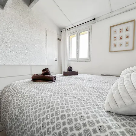 Apartment Sejour Bord De T3 Avec Piscine & Parking