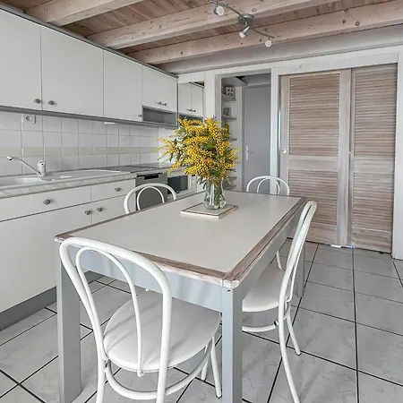 Sejour Bord De T3 Avec Piscine & Parking Apartment